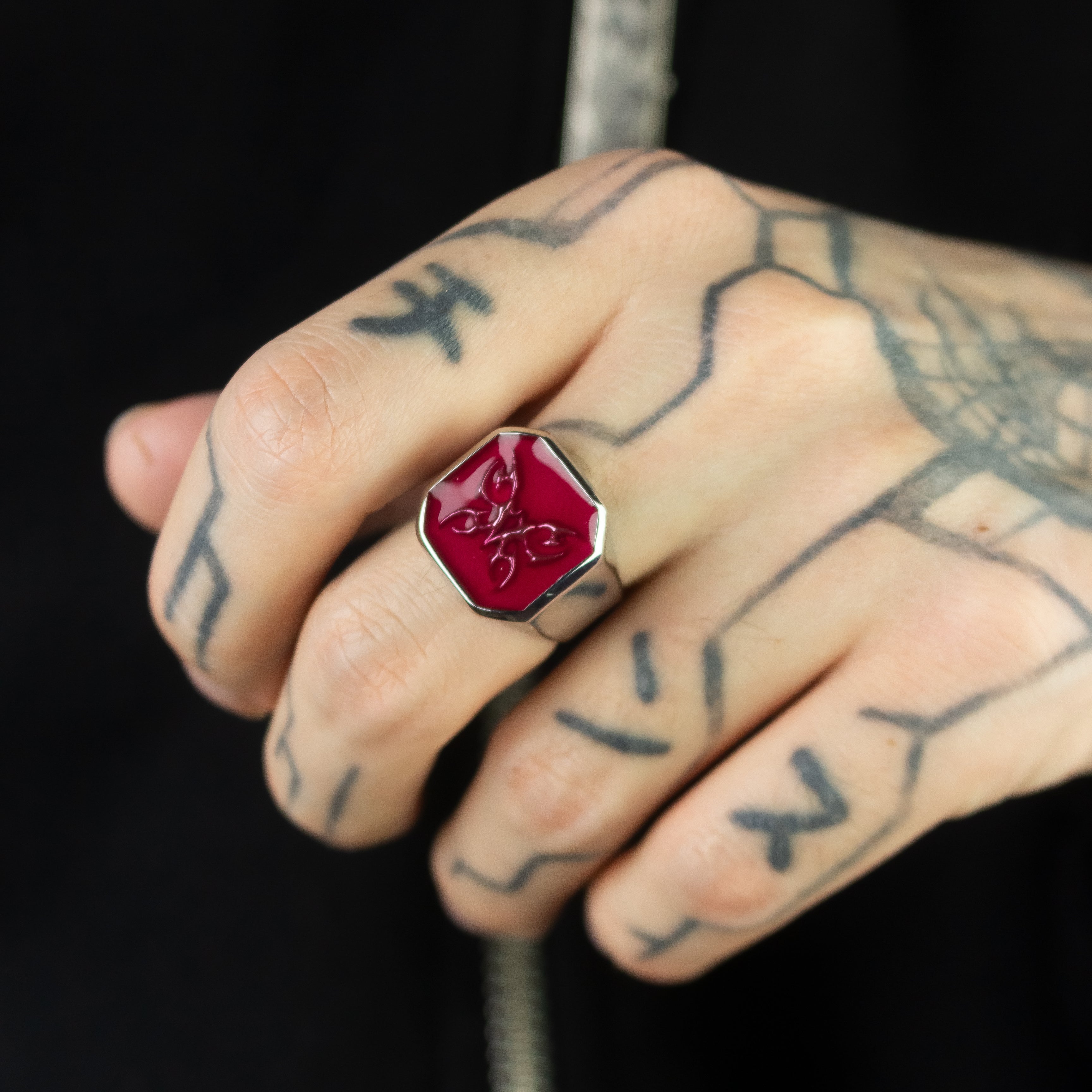 Butterfly Signet Ring [red]